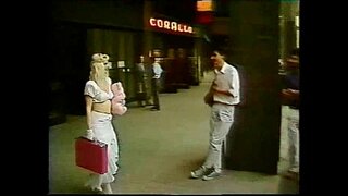 Ilona Staller Cicciolina - പേശി Rosso (videoclip)