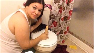 ���േശ Riding and Sucking in Bathroom